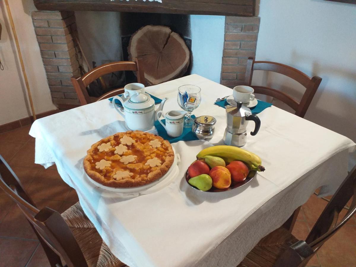 B&B Is Camminantis Nurallao Bagian luar foto