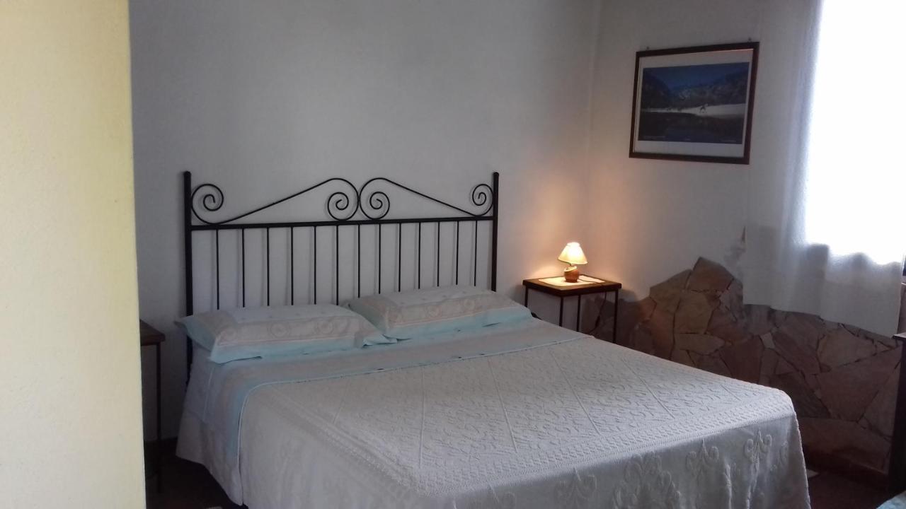 B&B Is Camminantis Nurallao Bagian luar foto